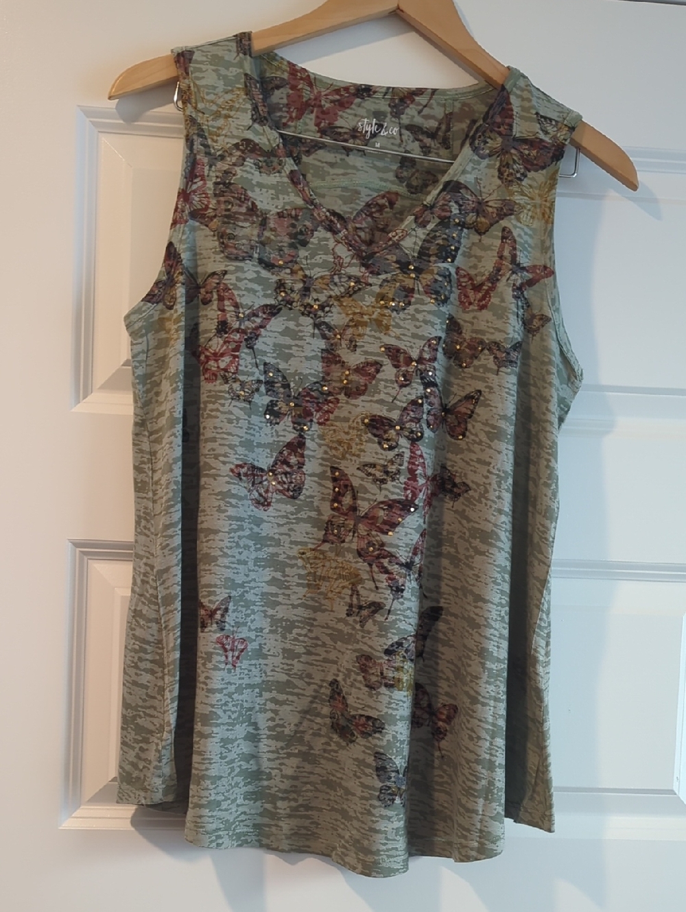 Style & Co. Olive Butterfly Sleeveless V-Neck Tank with Sequin Detail P2P 22 L26